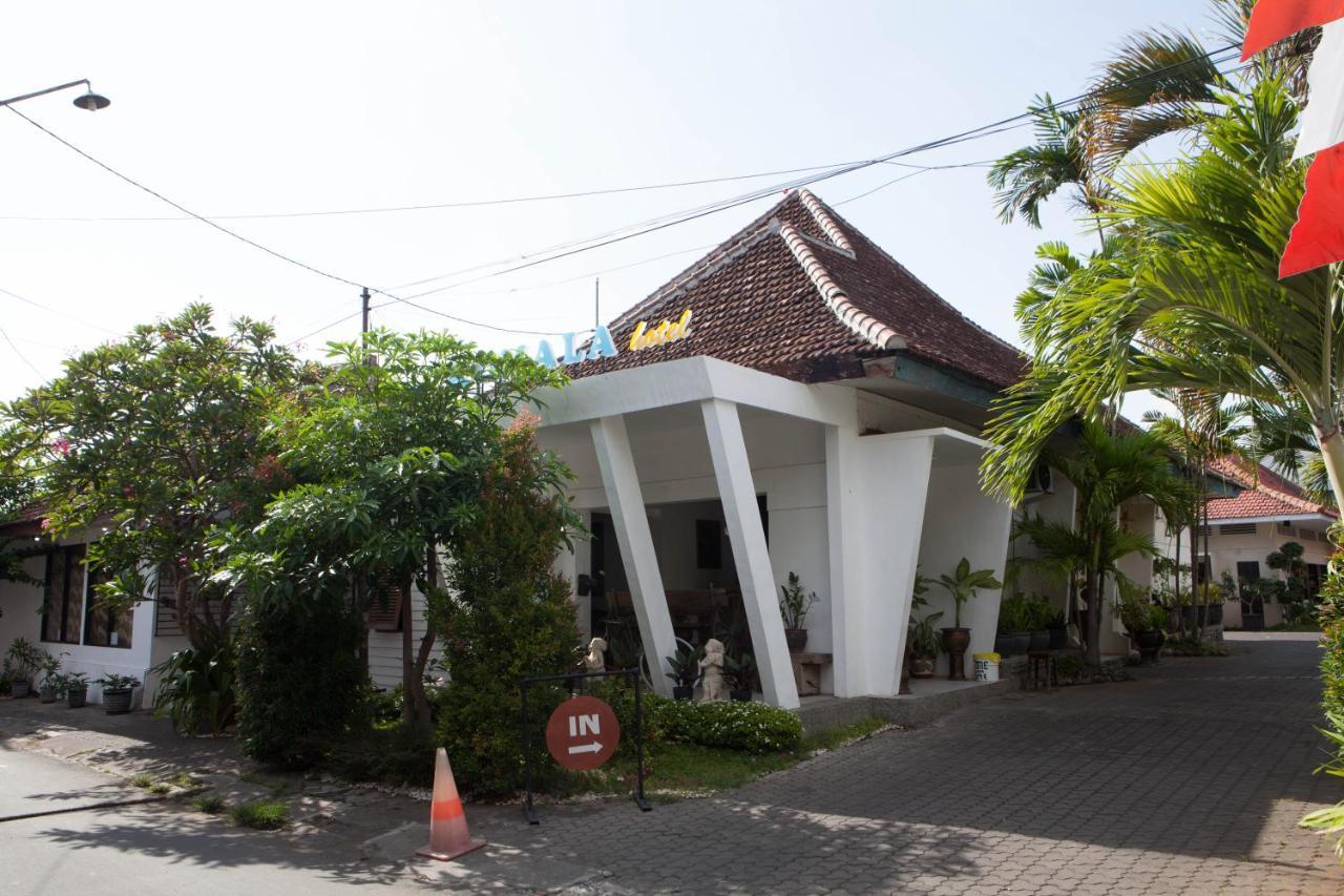 בניוואנגי Reddoorz Plus Near Mall Roxy Banyuwangi מראה חיצוני תמונה